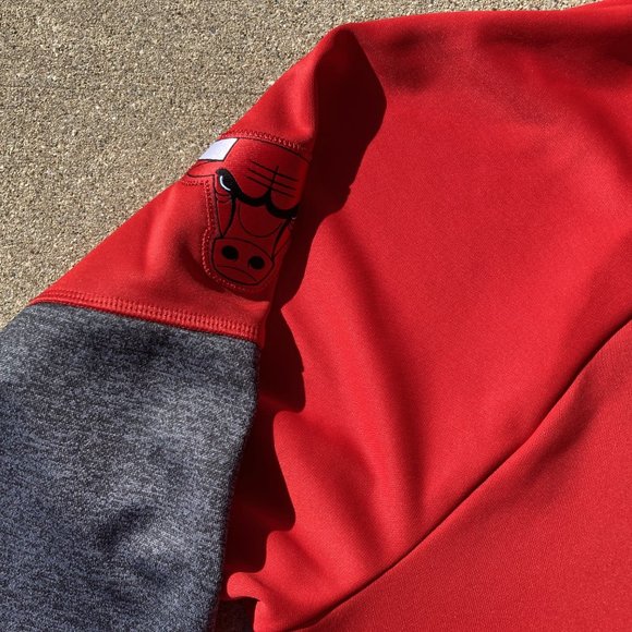 Chicago Bulls Men's 2016 X-Mas adidas Throwback Pullover Sweatshirt - Red 2XL - Picture 5 of 11